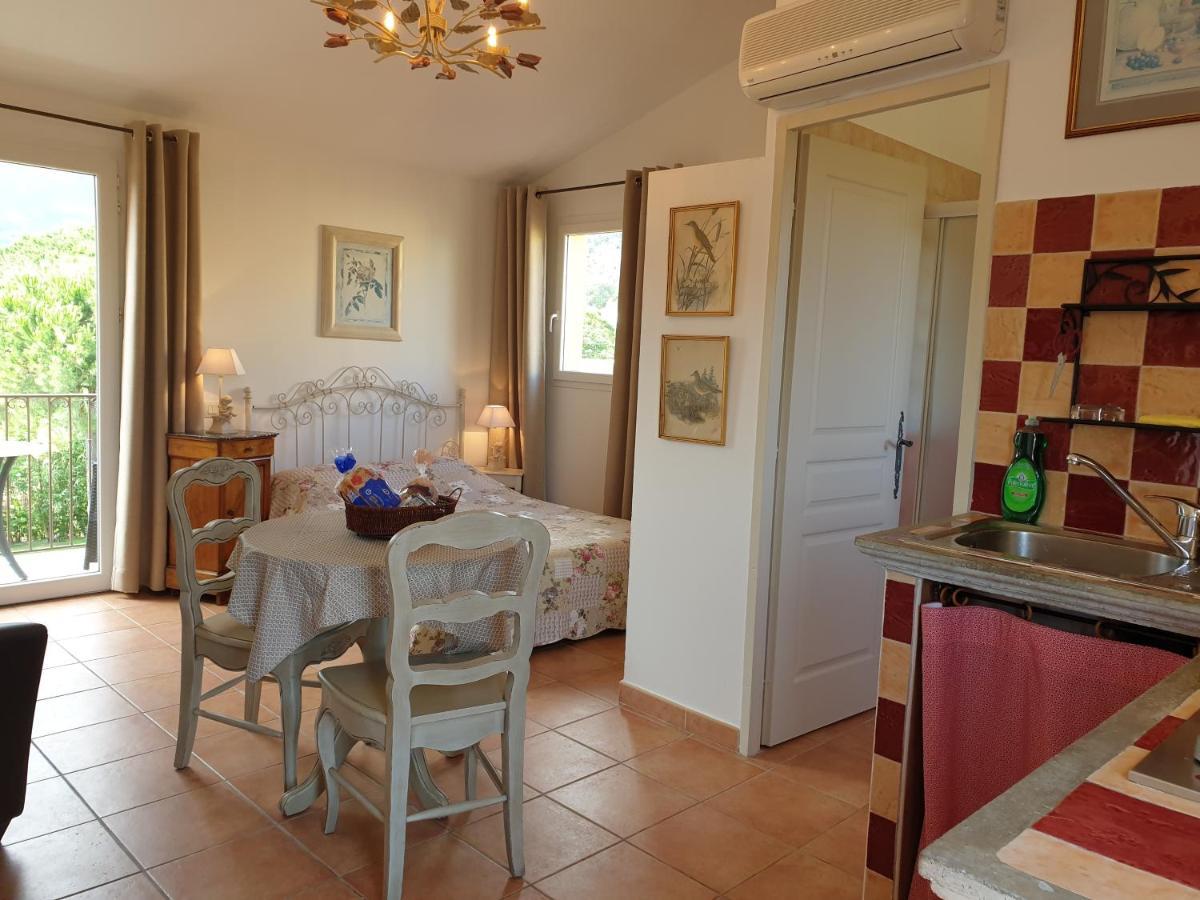 Residence A Merula Calvi  Zewnętrze zdjęcie