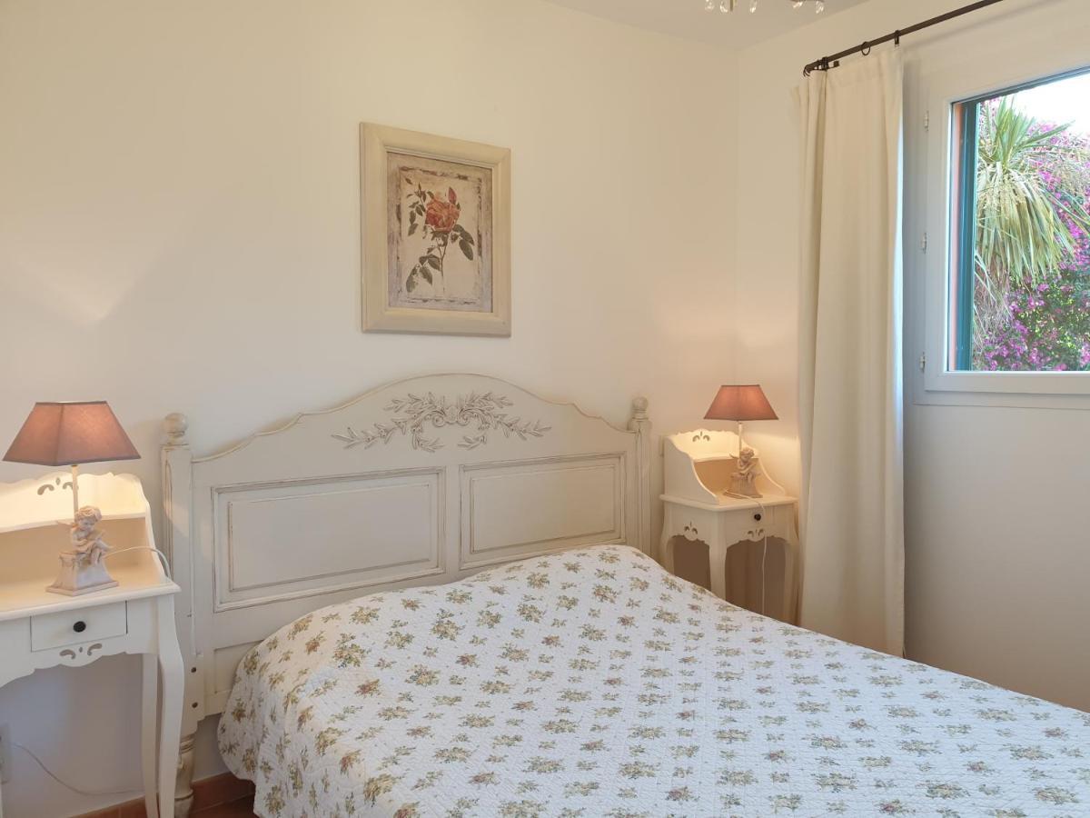Residence A Merula Calvi  Zewnętrze zdjęcie