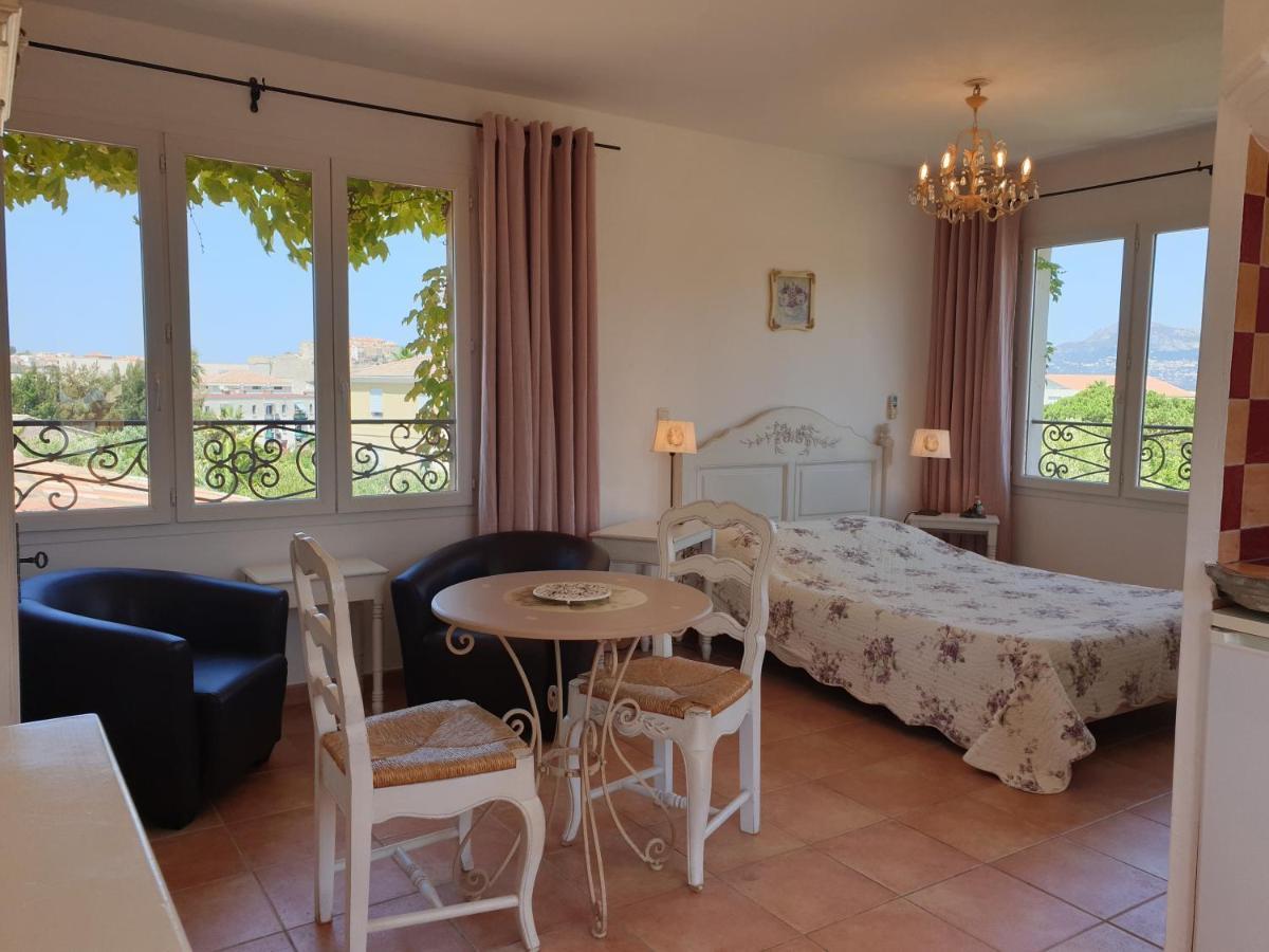 Residence A Merula Calvi  Zewnętrze zdjęcie