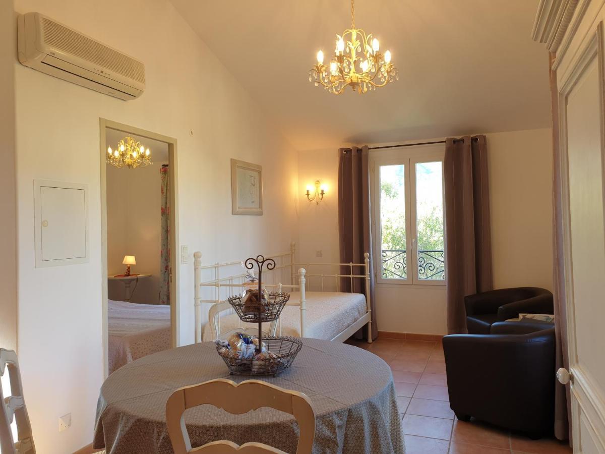 Residence A Merula Calvi  Zewnętrze zdjęcie
