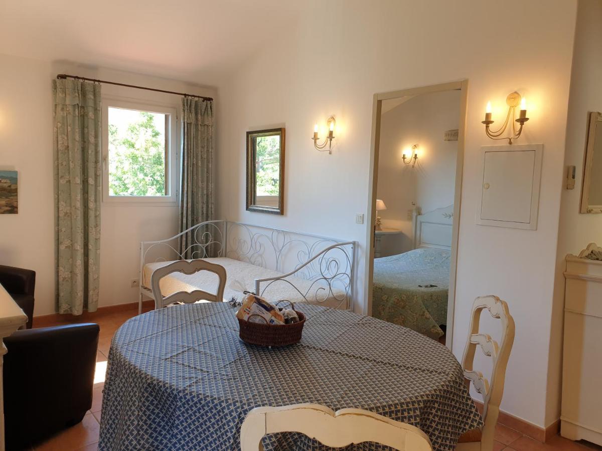Residence A Merula Calvi  Zewnętrze zdjęcie