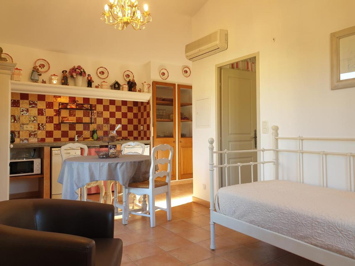 Residence A Merula Calvi  Zewnętrze zdjęcie