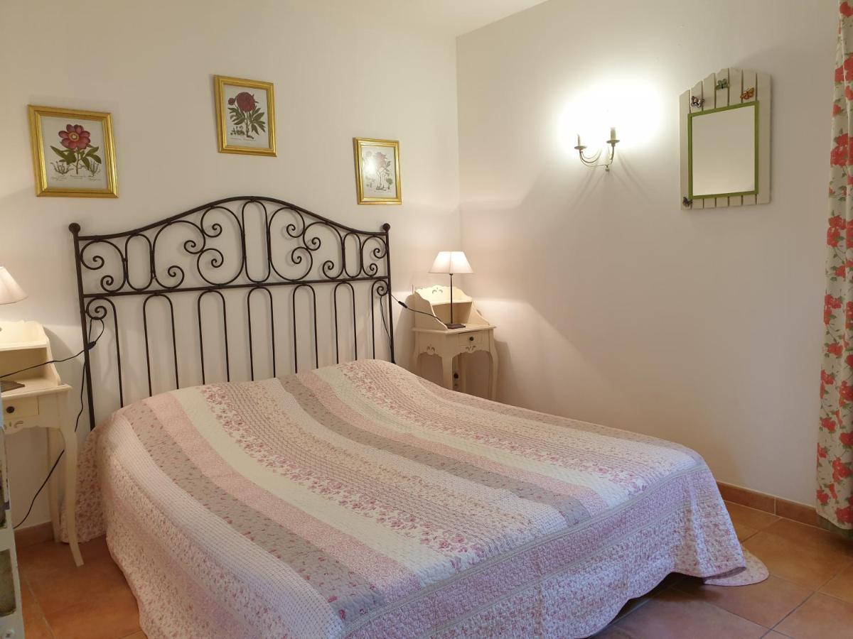 Residence A Merula Calvi  Zewnętrze zdjęcie