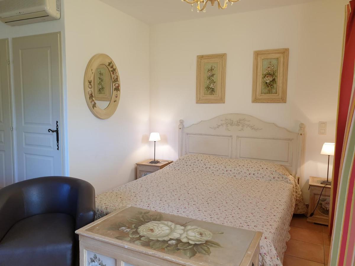 Residence A Merula Calvi  Zewnętrze zdjęcie