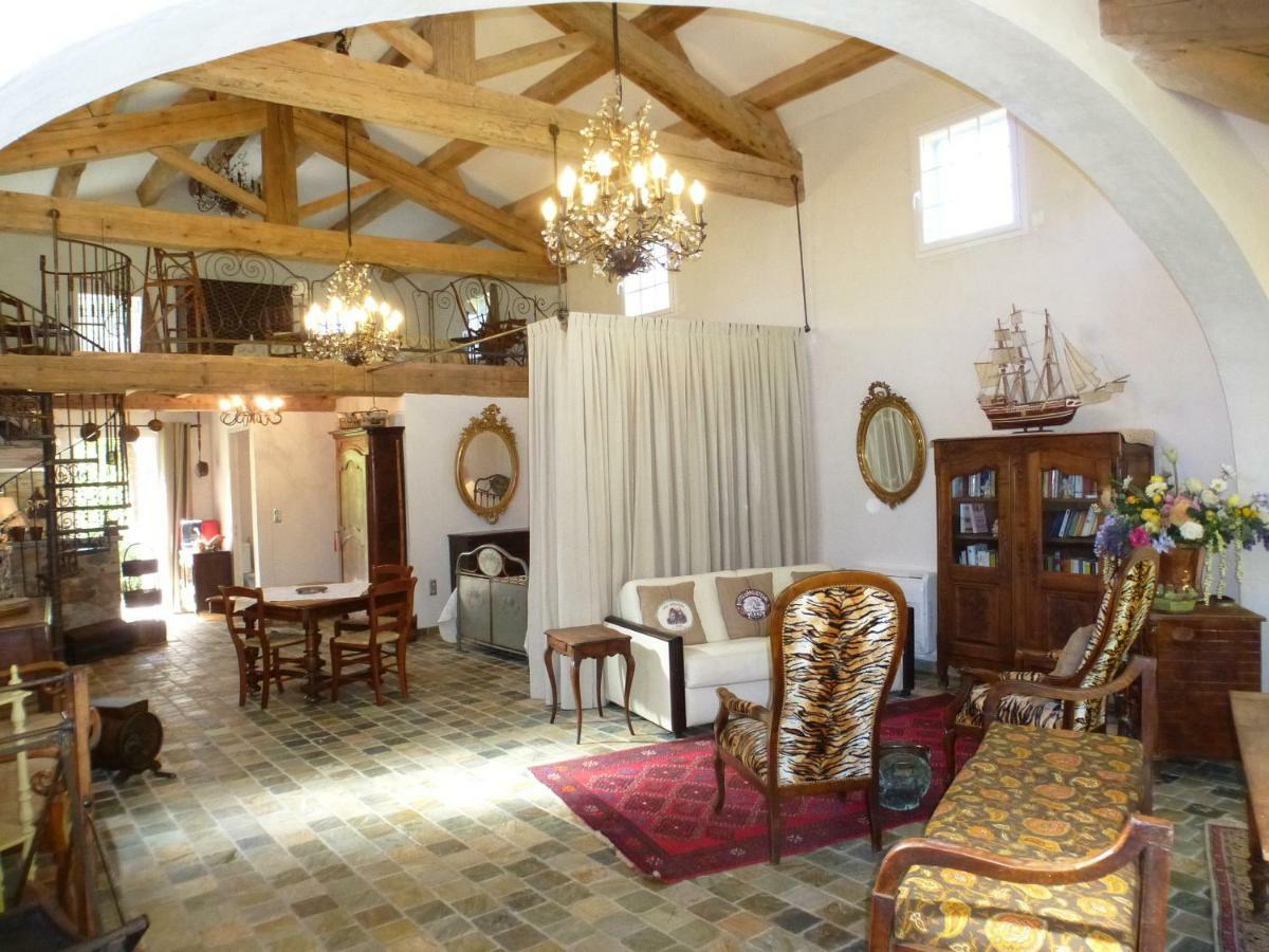 Residence A Merula Calvi  Zewnętrze zdjęcie